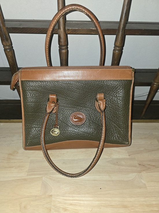 Dooney & Bourke Handbags - Dooney and Bourke Bag
